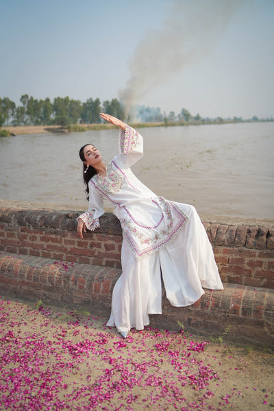 Naz o Andaaz